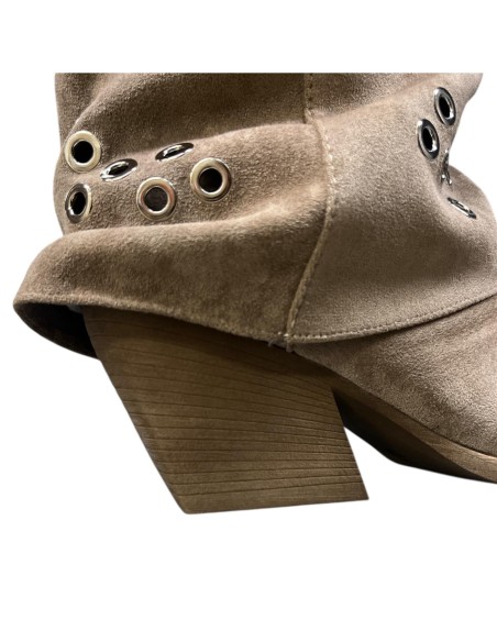 BOTA TACHAS TAUPE