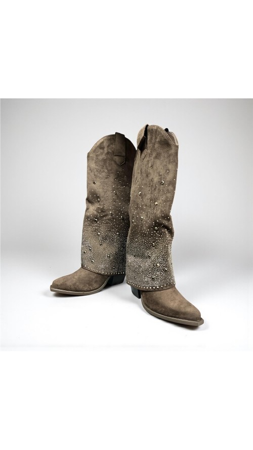 BOTA TACHUELAS MARRON BOTA TACHUELAS MARRON