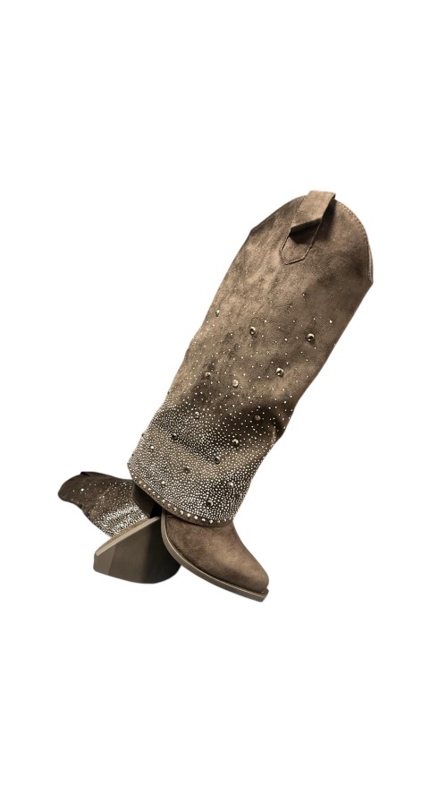 BOTA TACHUELAS MARRON BOTA TACHUELAS MARRON