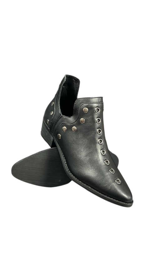 BOTIN TACHAS NEGRO BOTIN TACHAS NEGRO
