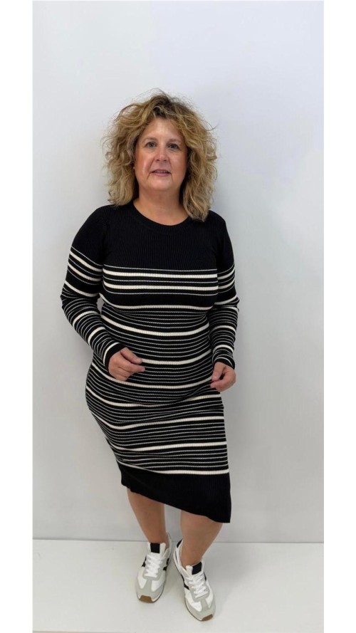 VESTIDO OPORTO NEGRO VESTIDO OPORTO NEGRO