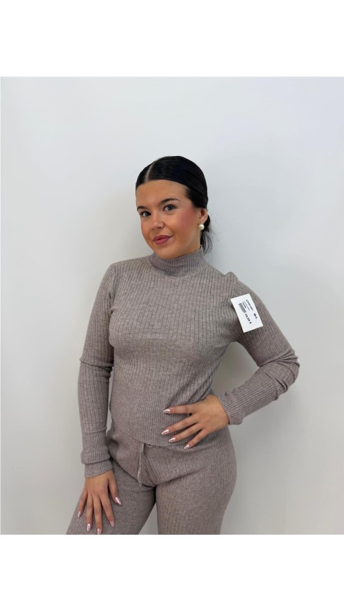 CONJUNTO ERIKA TAUPE CONJUNTO ERIKA TAUPE