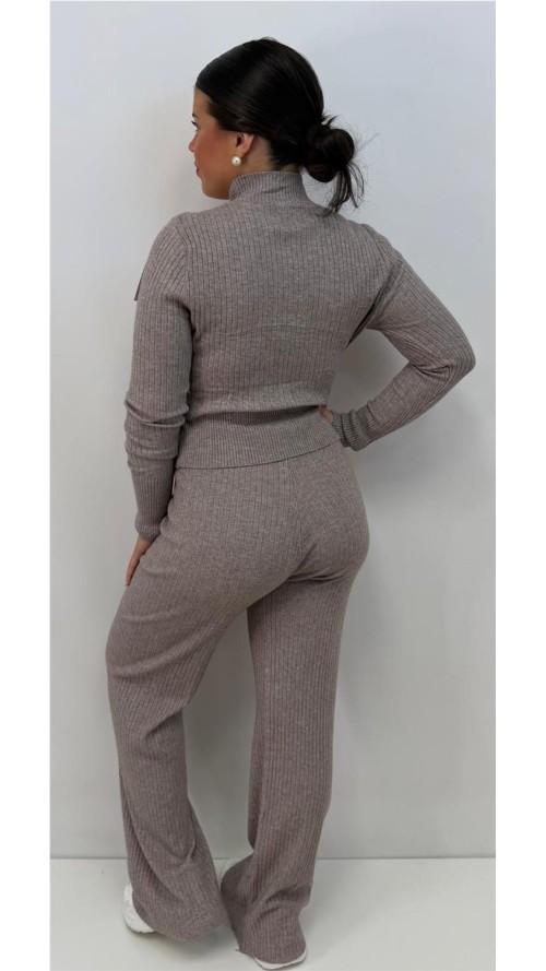 CONJUNTO ERIKA TAUPE CONJUNTO ERIKA TAUPE