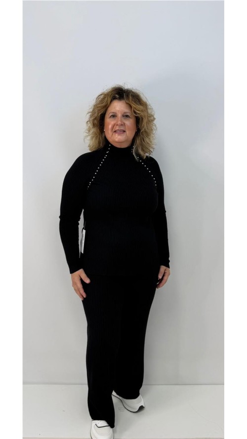 CONJUNTO TACHAS NEGRO CONJUNTO TACHAS NEGRO