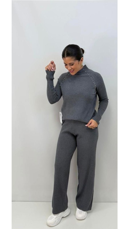 CONJUNTO TACHAS GRIS