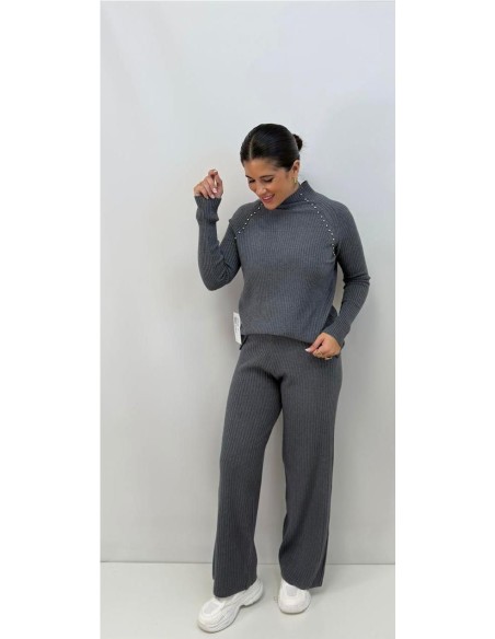 CONJUNTO TACHAS GRIS