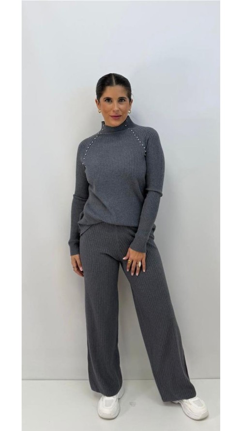 CONJUNTO TACHAS GRIS CONJUNTO TACHAS GRIS