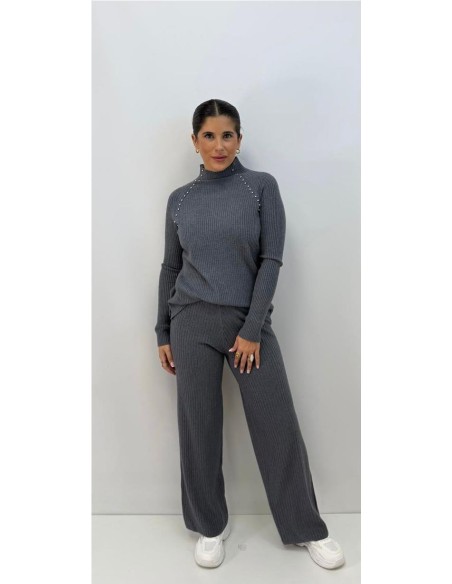 CONJUNTO TACHAS GRIS