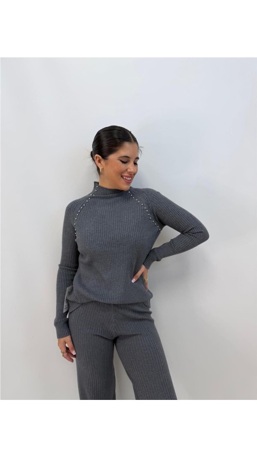 CONJUNTO TACHAS GRIS CONJUNTO TACHAS GRIS