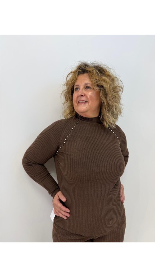 CONJUNTO TACHAS MARRON CONJUNTO TACHAS MARRON