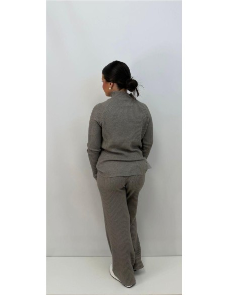 CONJUNTO TACHAS TAUPE