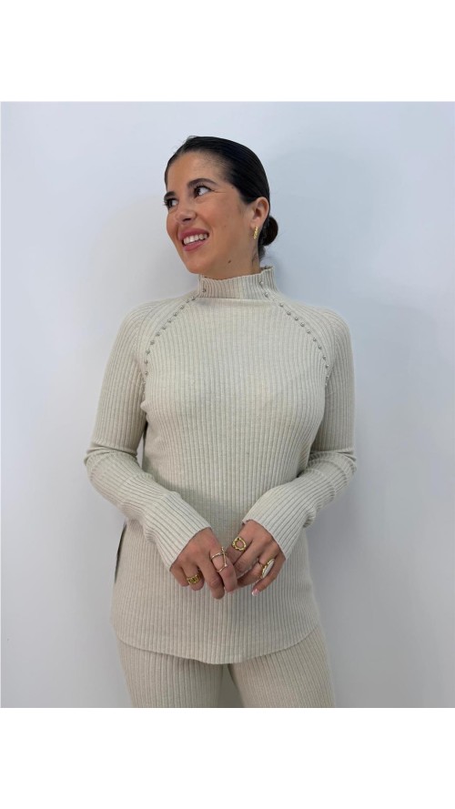 CONJUNTO TACHAS BEIG CONJUNTO TACHAS BEIG