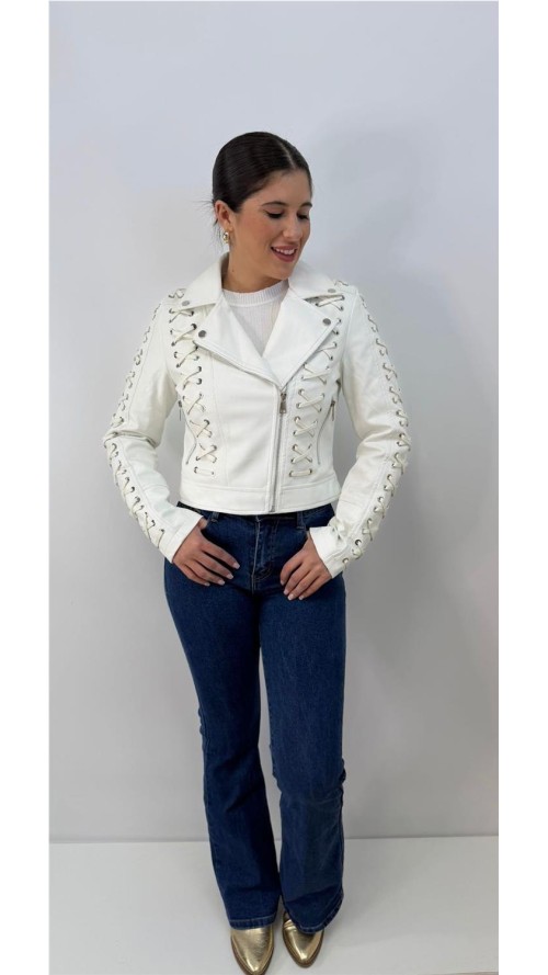 CHAQUETA DE CUERO BLANCO
