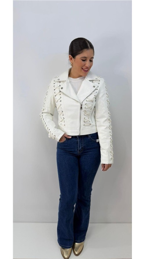 CHAQUETA DE CUERO BLANCO