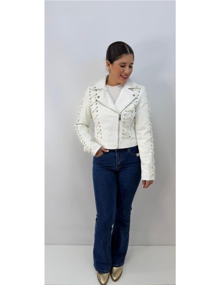 CHAQUETA DE CUERO BLANCO