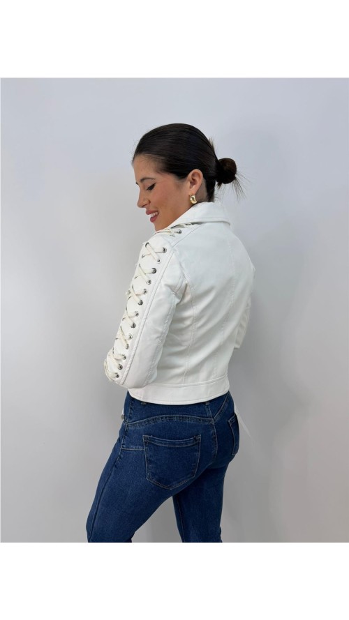 CHAQUETA DE CUERO BLANCO