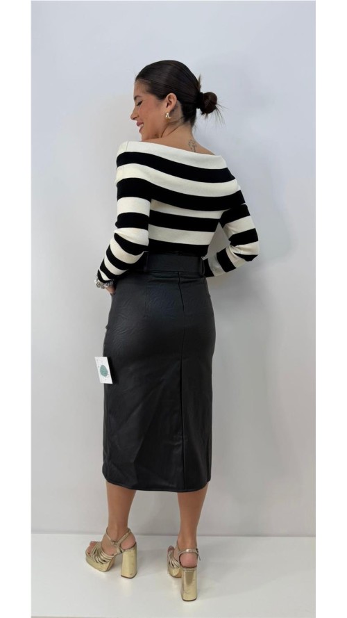 FALDA ABOTONADA NEGRO