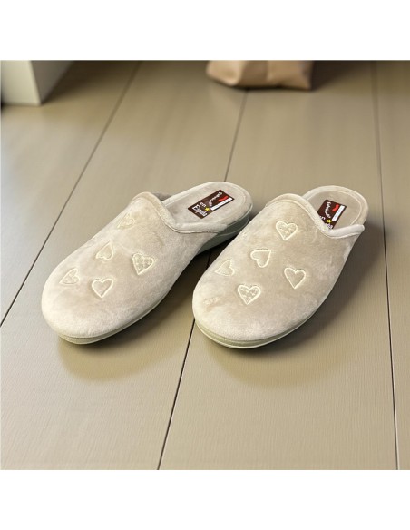 ZAPATILLA MULTI CORAZON TAUPE
