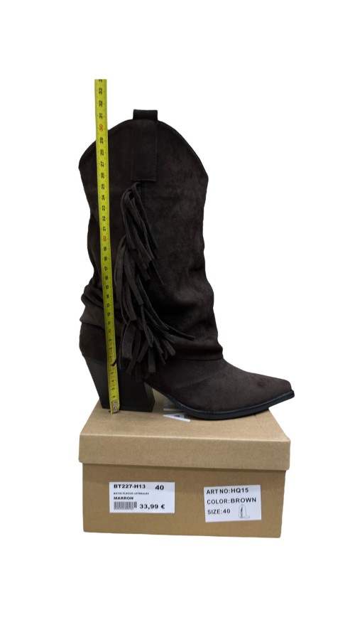 BOTIN FLECOS LATERALES MARRON