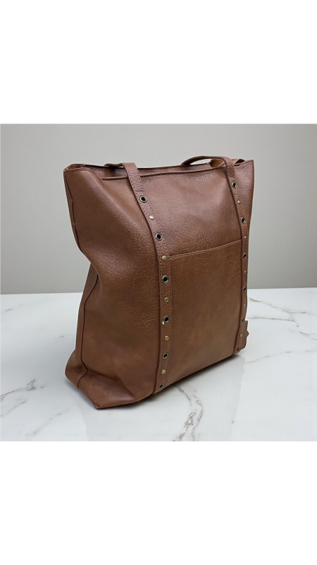 BOLSO TACHAS LATERTALES MARRON 2