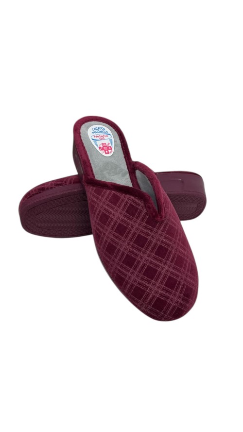 ZAPATILLA ABERTURA CUADRO BURDEOS