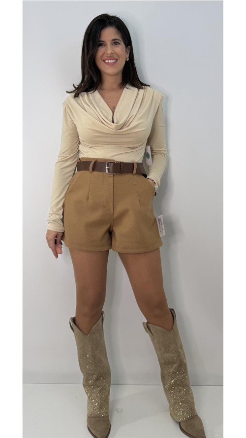 SHORT PAÑO CAMEL