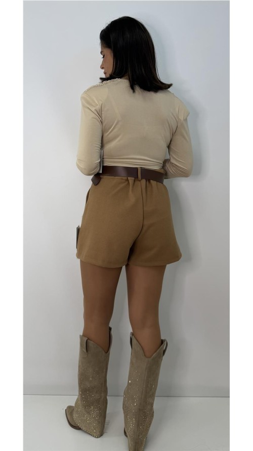 SHORT PAÑO CAMEL