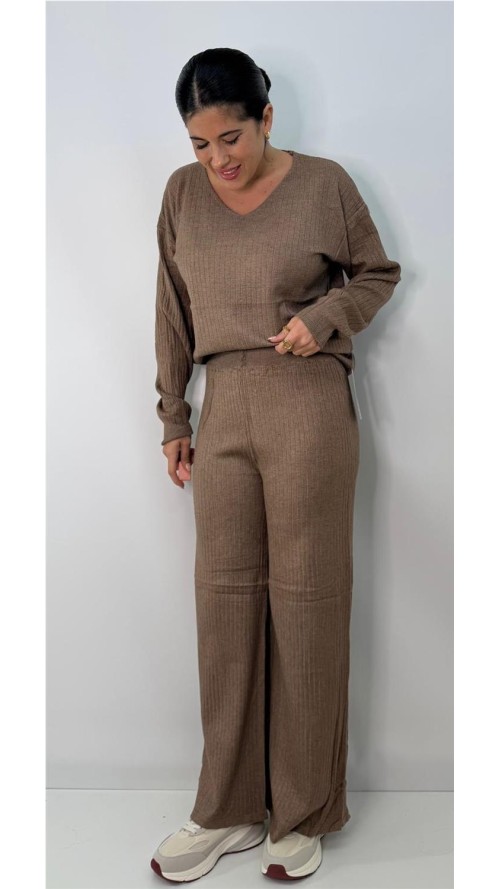 CONJUNTO DIANA MARRON