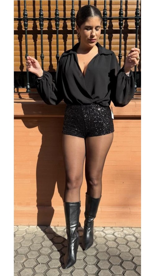 SHORT LENTEJUELAS NEGRO