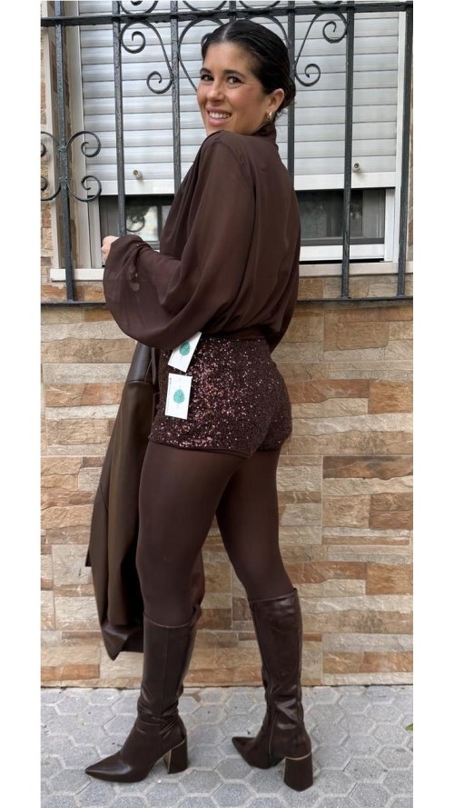SHORT LENTEJUELAS MARRON