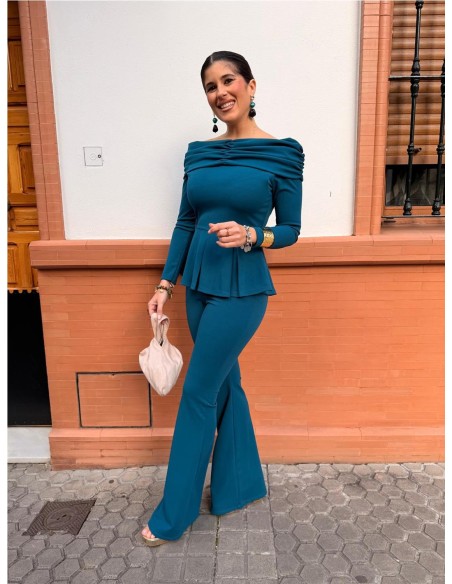 CONJUNTO ESMERALDA PETROLEONEGRO