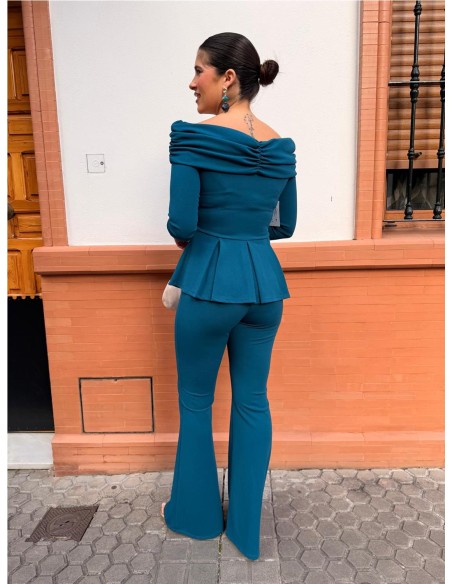 CONJUNTO ESMERALDA PETROLEONEGRO