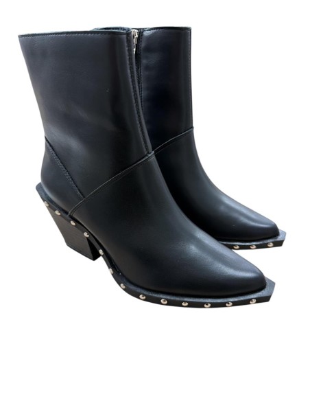 BOTIN NAPA TACHAS SUELA NEGRO