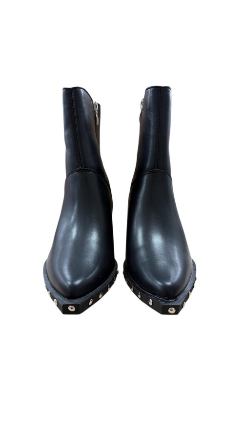 BOTIN NAPA TACHAS SUELA NEGRO