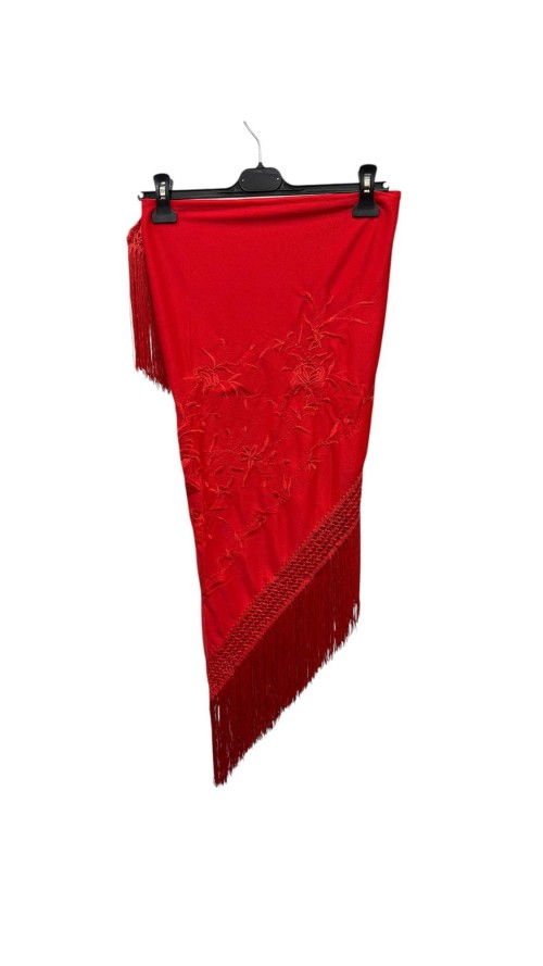 MANTON BORDADO AL TONO ROJO