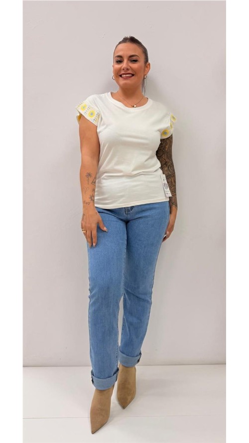 CAMISETA ABRIL AMARILLO