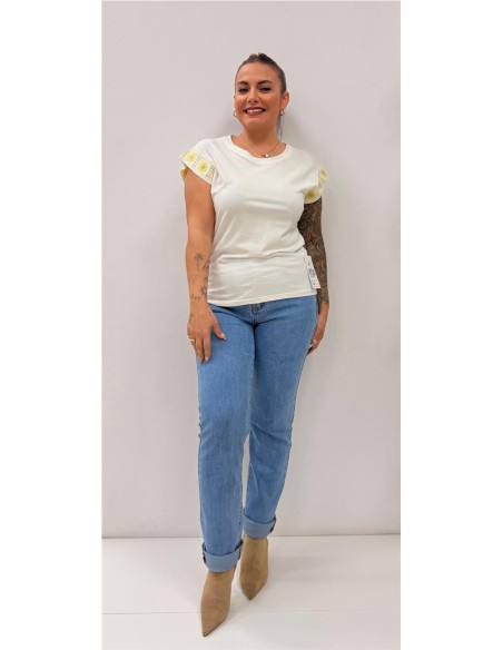 CAMISETA ABRIL AMARILLO