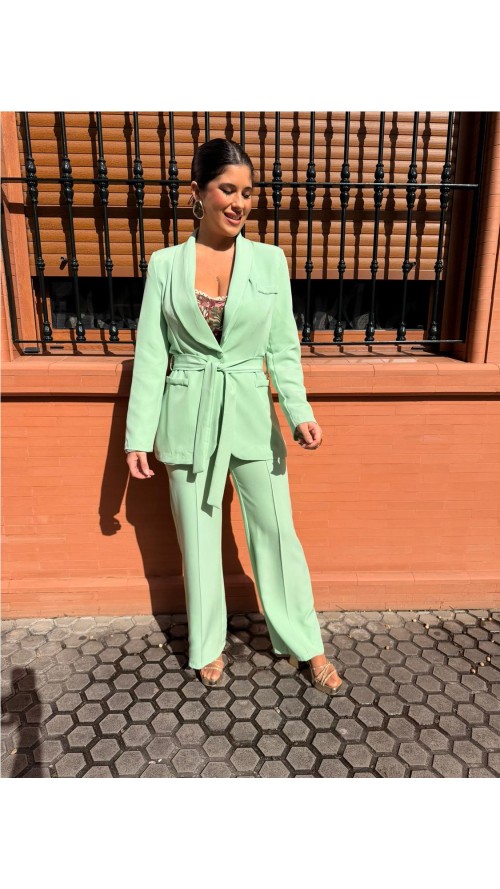 TRAJE DE CHAQUETA VERDE MENTA