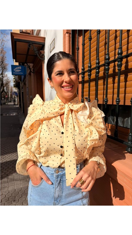 CAMISA CORAZONES AMARILLO