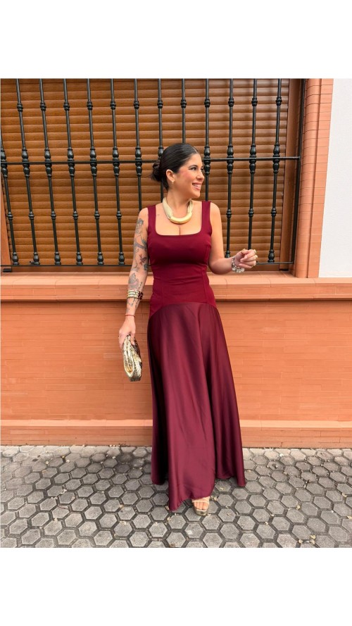 VESTIDO CLARA BURDEOS