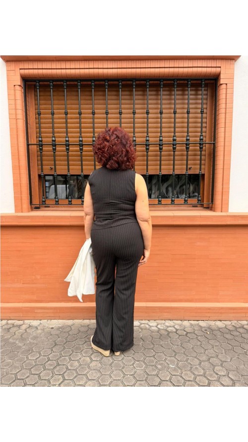 CONJUNTO DIPLOMATICO NEGRO