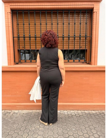 CONJUNTO DIPLOMATICO NEGRO