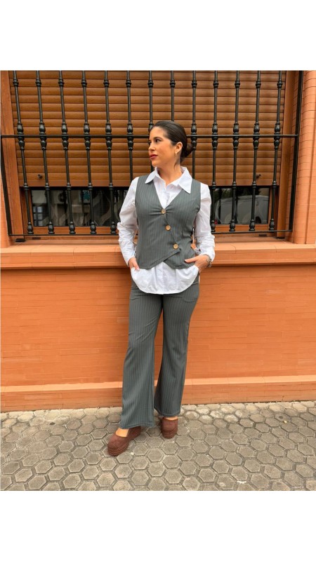 CONJUNTO DIPLOMATICO GRIS 2