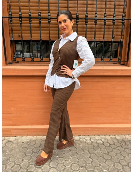 CONJUNTO DIPLOMATICO MARRON