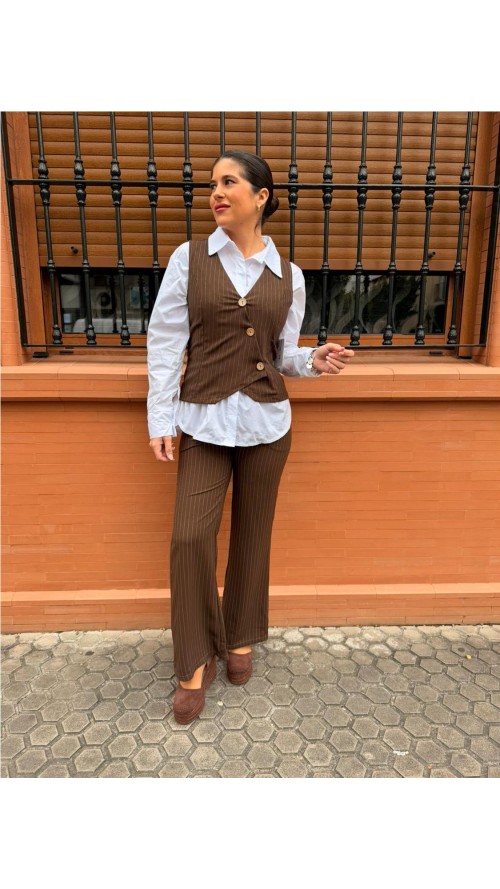 CONJUNTO DIPLOMATICO MARRON