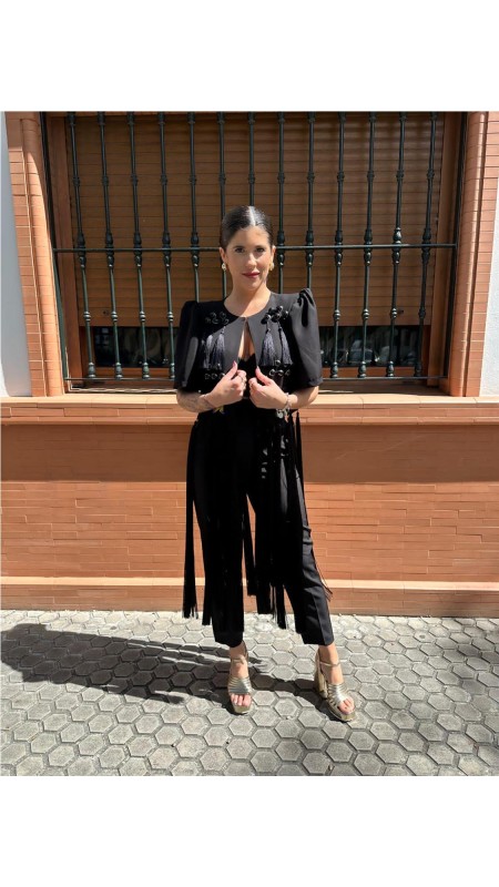 CHAQUETA DE FLECOS NEGRO 2