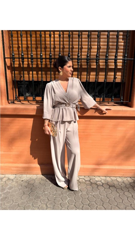 CONJUNTO AMANDA TAUPE