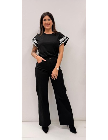 CAMISETA ADRIANA NEGRO