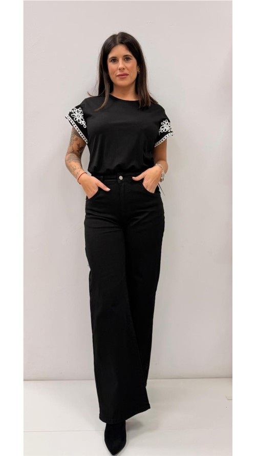 CAMISETA ADRIANA NEGRO