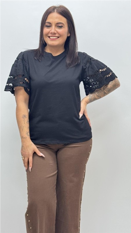 CAMISETA BAEZA NEGRO 2